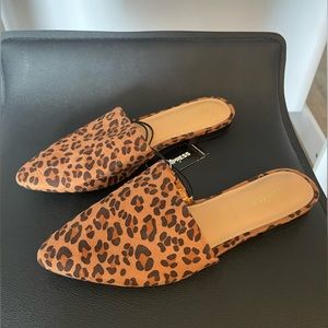 Leopard loafers size 6 NWT